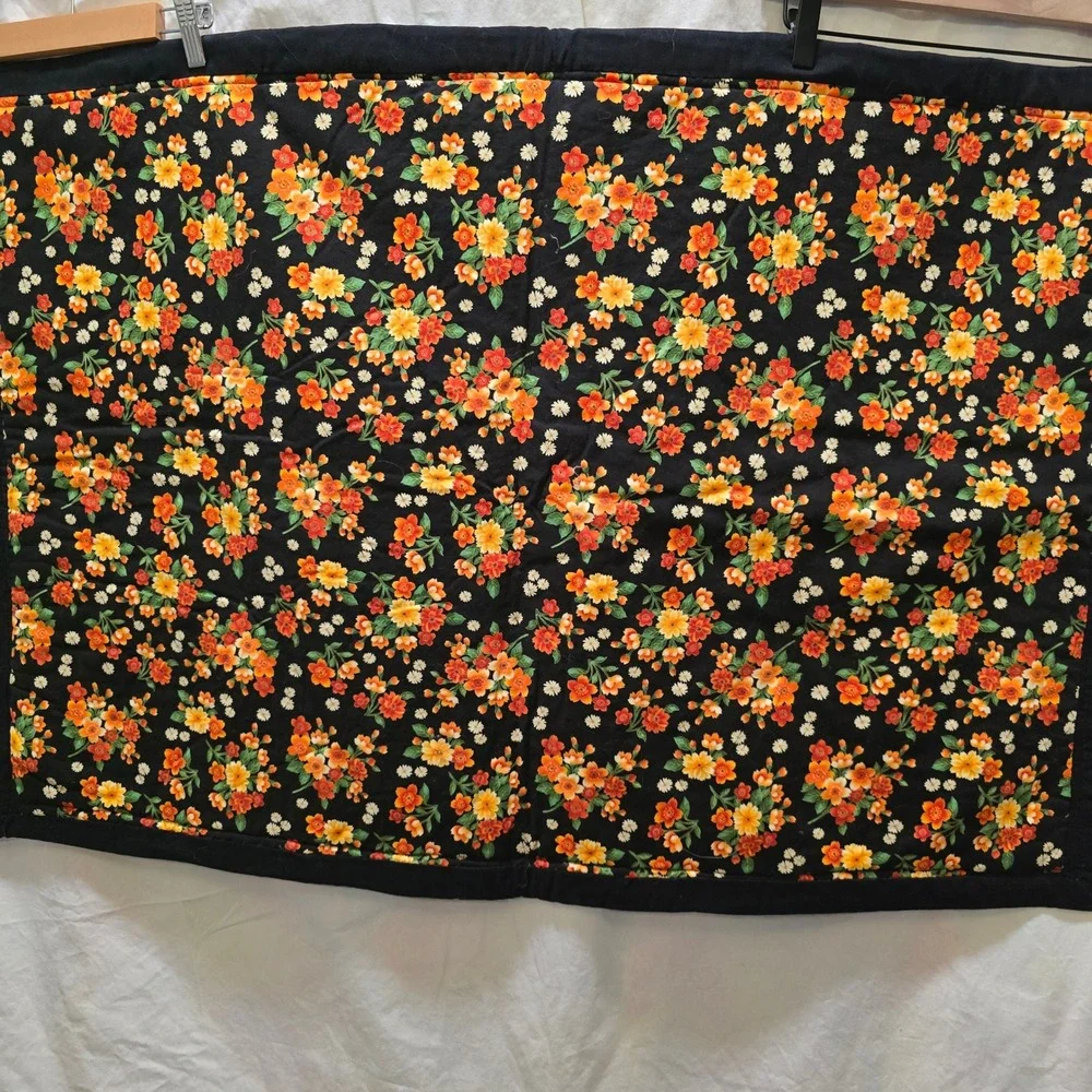 Farmhouse Autumn Harvest Quilted Tapestry Banner Pumpkin Sunflowers Barn Animals
